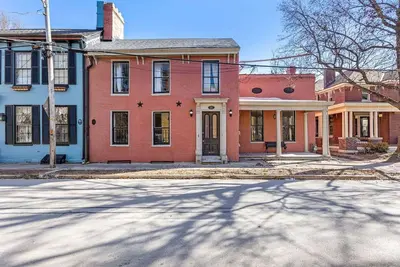 Image de This apartment is a 2 bedroom(s), 1 bathrooms, located in Lexington, Ky.