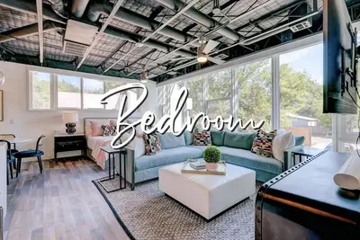 Image de Versatile Norman Retreat | 5br House + Private Studio #Cha