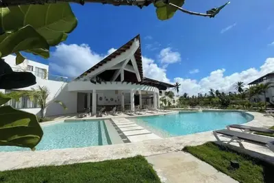 Image de Amar’e beachfront 2br w/pool