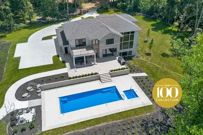 Image de Juniper Presents: Contemporary 26-Acre Estate w/ Beach, Pool, Hot Tub & Sauna