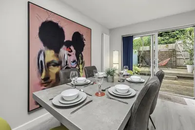 Image de Sunset Townhouse with Parking