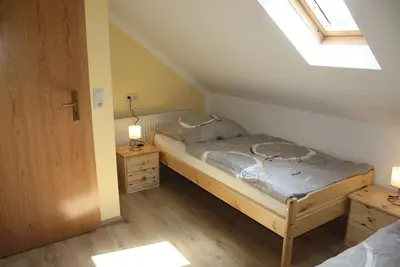 Image de Zwei Moderne Ferienwohnungen für Insgesamt 9 Gäste im Wunderschönen Erzgebirge