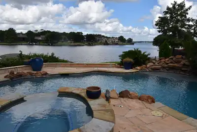 Image de Beautiful Waterfront Home With Spectacular Sunsets - Custom Pool - Spa - Dock