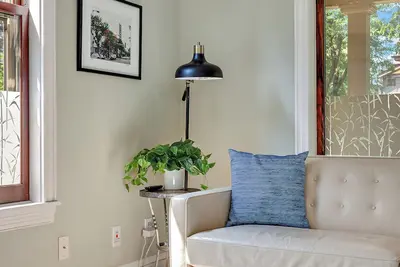 Image de \"Charming 4br Home Steps to Lake of the Isles with Fenced Yard & Deck\"