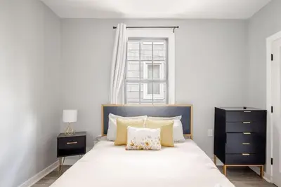 Modern 2 Bed in BlackRock
