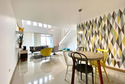 Image de Apartamento con Terraza y Balcon con Vista Increíble a la Ciudad de Medellin