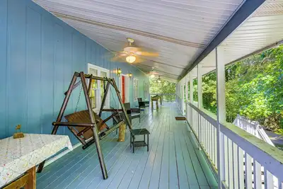 Image de Peaceful Harrison Home w/ Porch & Grill!