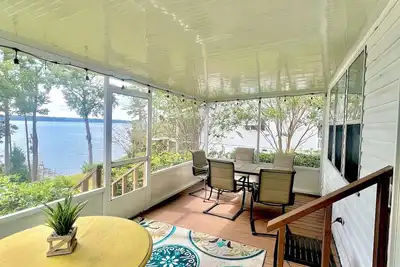 Image de Lakeview Living- 3 Br / 2 Ba waterfront home on Lake Eufaula!