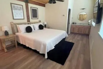 Image de Delightful 4-bedroom cabin in Whittier