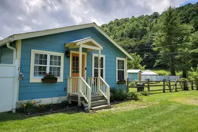 Image de The Bean Cottage. Less than five miles to downtown Boone. Easy access.