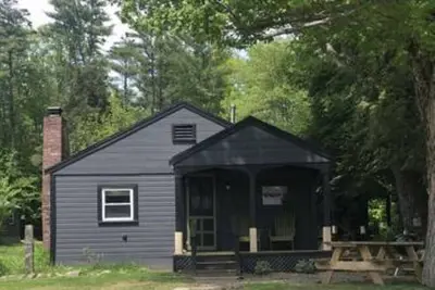 Image de Lakeside Cottage with Kitchen