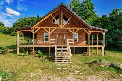 Image de Rustic Comfort at Puritan Ridge, 3 bed 2 bath cabin on 180 stunning acres!