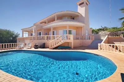 Image de Maison de campagne \"Quinta Da Violeta\" avec vue sur la mer, Wi-Fi et climatisation