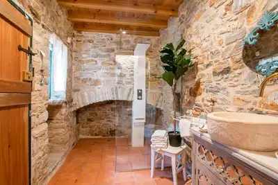 Image de Maison de vacances 'Almond Blossom Cottage 1' avec terrasse partagée, Wi-Fi et climatisation