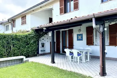 Image de M405 - Marcelli, comfortable three-room apartment with garden