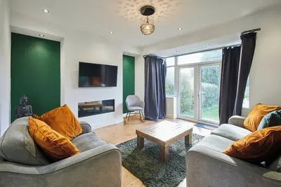 Image de York City House- Close to Town Centre with Free Parking