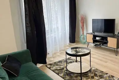 Image de Joli appartement T2 fraîchement rénové, 3mns à pied de la gare