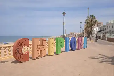 Image de Appartement 'Chipiona Centre et Plage' avec terrasse privée, balcon et Wi-Fi