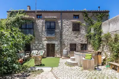 Image de Maison de campagne \"La Casona Del Tio Pedro\" avec jardin privé, balcon et Wi-Fi
