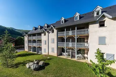 Image de Appartement 'Arreau'xygène Duplex 7-9pers' avec vue sur la montagne, piscine partagée et Wi-Fi