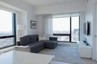 Image de Condo 2 chambres Centre-Ville Montreal Canadiens