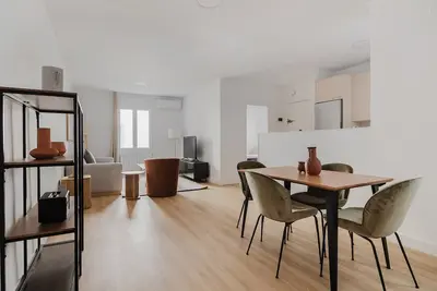 Image de Perfect Malasaña 1br w/ Elevator, Washer & A/C, by Blueground