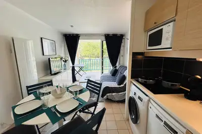 Image de \"L'Ecume\" Appartement 4 personnes, port de plaisance, accès piscines gratuit