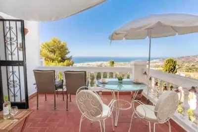 Image de Homerez - Appartement à Nerja, vue mer