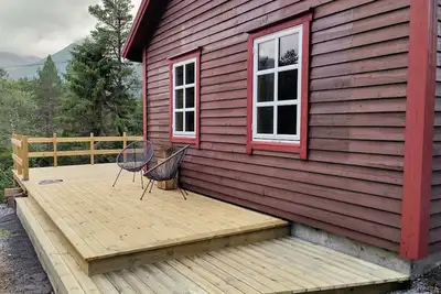 Image de Historic 1800s Log Cabin 3br Home Base for Geirangerfjord, Slogen Hikes & Skiing