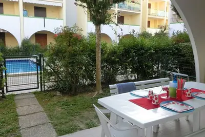 Image de Appartement avec jardin dans résidence avec piscine