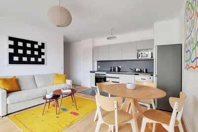 Image de Un Design 2-Ch/1SdB avec Terrasse à Clichy