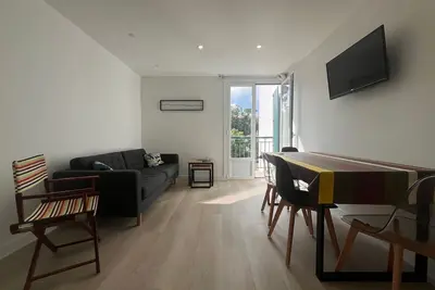 Image de Appartement rénové proche Digue Sainte-Barbe à Saint-Jean-de-Luz avec parking gratuit