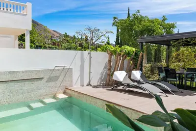 El Higueron townhouse with private pool by Costarentals - Ref 252