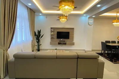 Image de 10min to Desaru Coast Waterpark! Welcome to D'Royale Desaru Homestay.