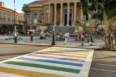 Image de At the Palazzo Del Principe, at the Massimo, in the center of Palermo