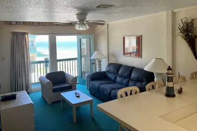 Image de Beachfront/One Bedroom Condo/Private Balcony/Pet Friendly/SeaSide Pool