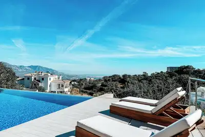 Image de Appartement privé dans une villa luxueuse Ojén-Marbella