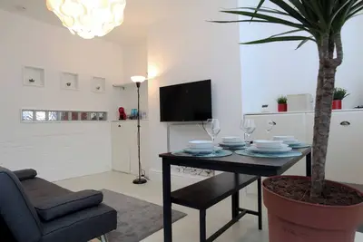 Image de Cosy 2 Bedrooms House, Convenient Location, Free Parking, Fully Equipped.
