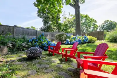 Image de Norwalk/Westport Border, Near Beach, w/Fire Pit, 60 Min to Nyc