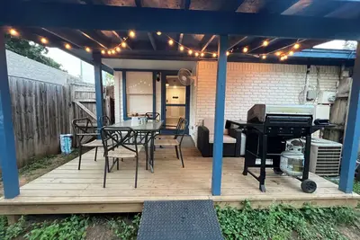 Image de Duplex with King Suite near At&T Stadium