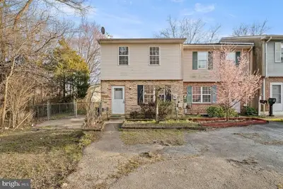 Image de Rare 1King+1Queen+4Twin Charming 3-bedroom Private townhome at Newark, De