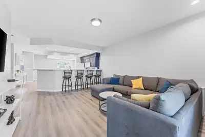 Image de Family friendly condo in great location with game room and no stairs!