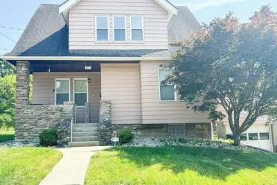 Cozy 1-bedroom apartment with Ac and WiFi. Cozy and stylish space offers comfort