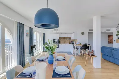 Image de Luxe, vue mer et parking