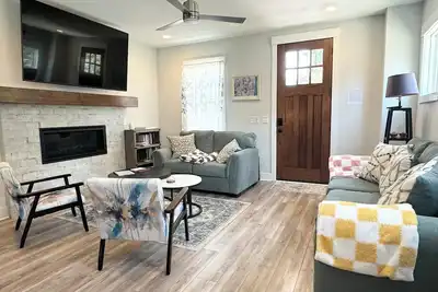 Image de Built in 2024: 2100sf, 4-Br, 4-full-Ba pet-friendly house in marvelous Apex