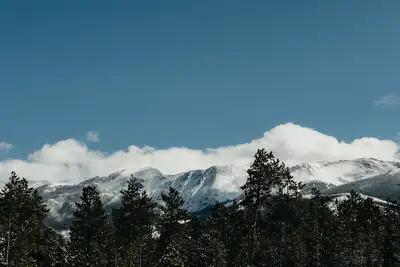 Image de Peaceful Family Retreat/Mtn Views/King Bed/Garage