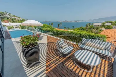 Image de Casa Balam - Stunning Bay View from a Cozy Terrace