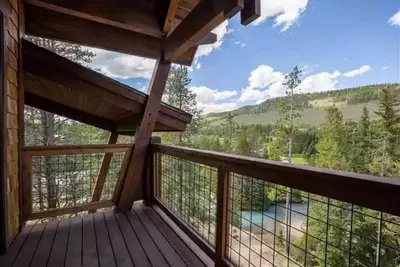 Image de Stunning Keystone Condo with 3 Private Decks, 2 Cozy Fireplaces, Hot Tub Access, Near 7 Ski Resorts
