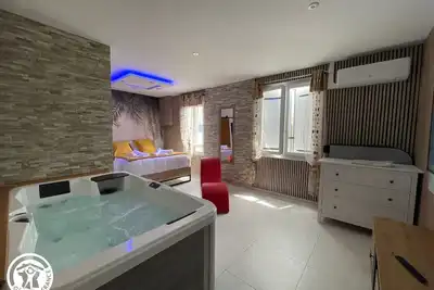 Image de Gîte romantique avec spa et jardin à 1 km de l'Atlantique, proche Noirmoutier et plages