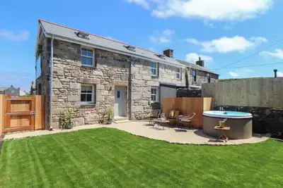 Image de Victory View, pet friendly, with hot tub in Pendeen